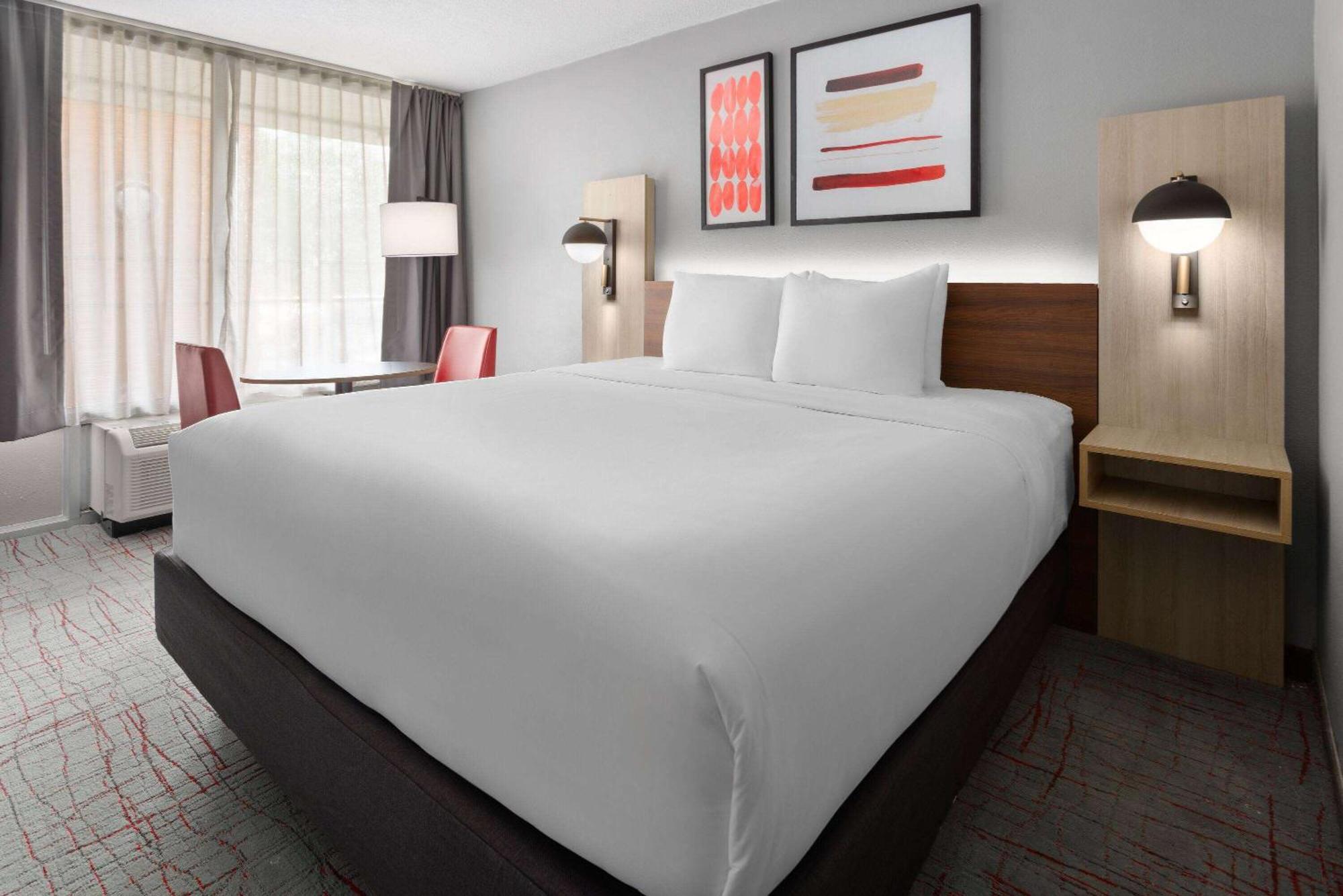 Hawthorn Extended Stay By Wyndham Columbia-Ft Jackson Екстер'єр фото