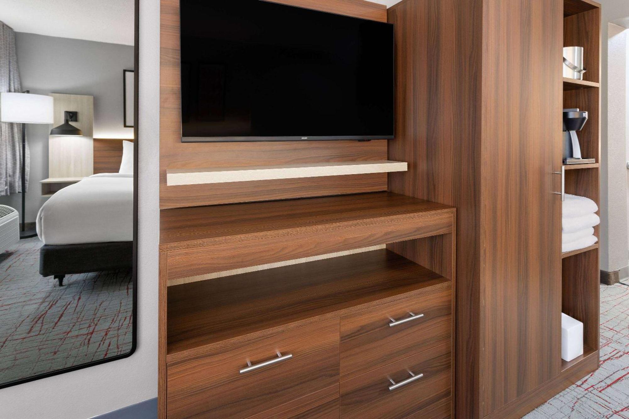 Hawthorn Extended Stay By Wyndham Columbia-Ft Jackson Екстер'єр фото
