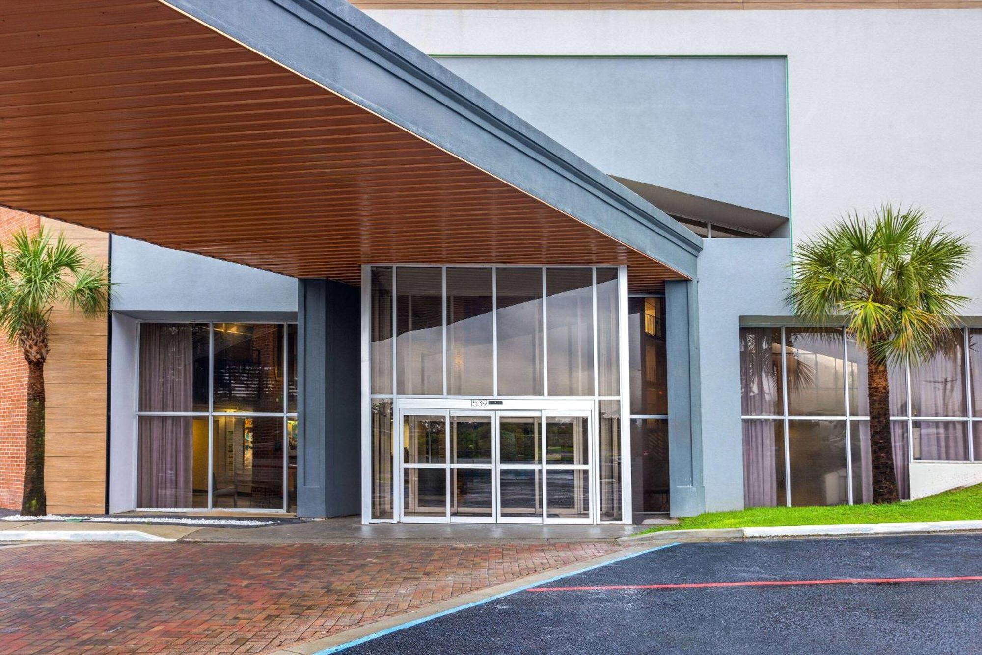 Hawthorn Extended Stay By Wyndham Columbia-Ft Jackson Екстер'єр фото